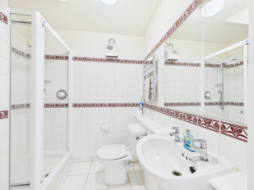 2 bed end of terrace house for sale in Bluecoat Pond, Christs Hospital  - Property Image 8