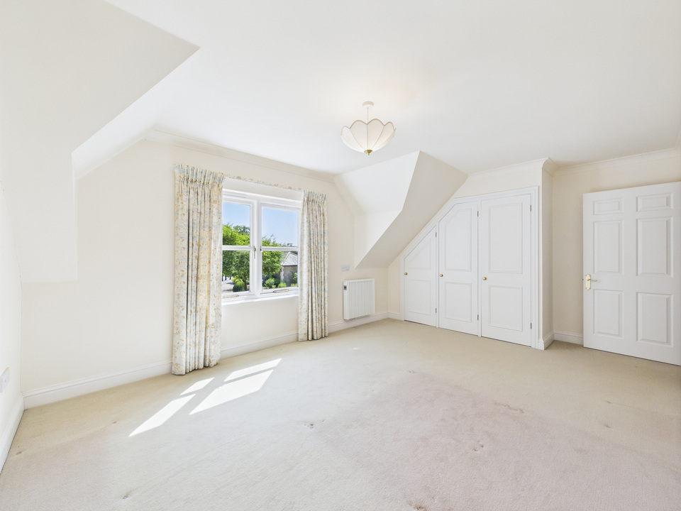 2 bed end of terrace house for sale in Bluecoat Pond, Christs Hospital  - Property Image 9
