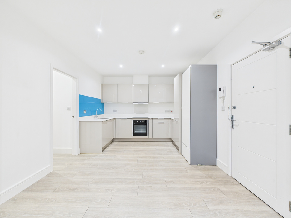 2 bed apartment for sale in Holmes Park, North Street, Horsham, West Sussex - Property Image 8