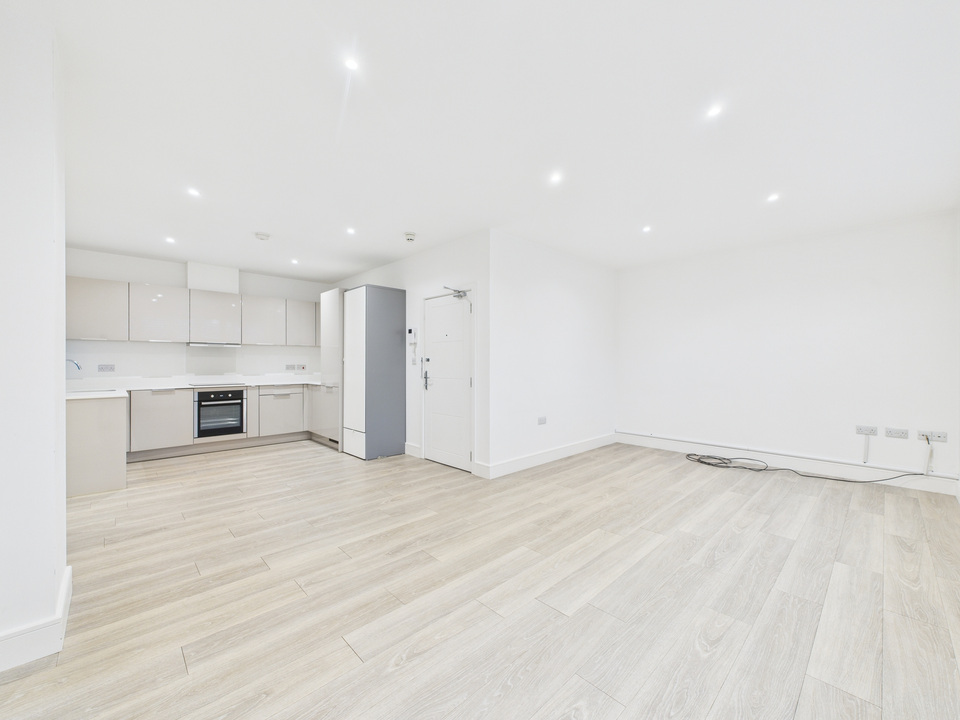 2 bed apartment for sale in Holmes Park, North Street, Horsham, West Sussex - Property Image 2