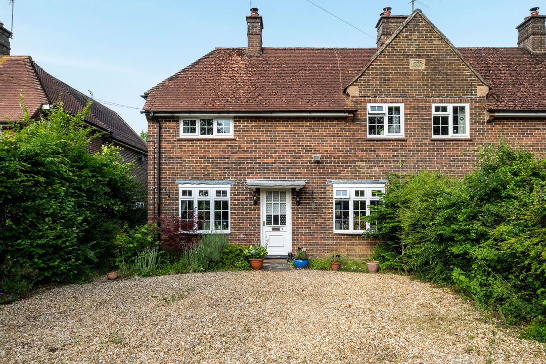 4 bed semi-detached house for sale in Naldretts Lane, Rudgwick  - Property Image 11