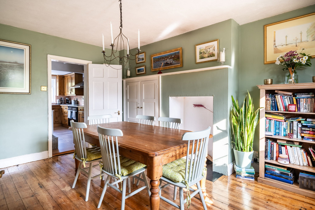 4 bed semi-detached house for sale in Naldretts Lane, Rudgwick  - Property Image 16