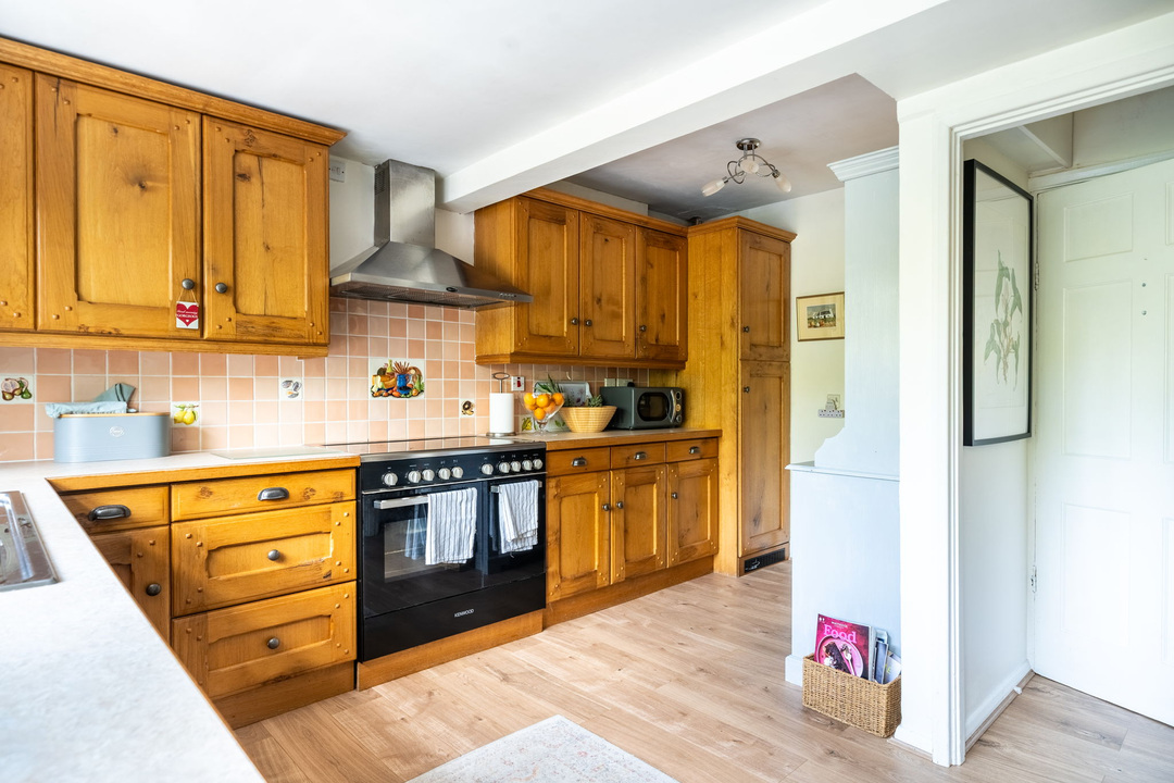 4 bed semi-detached house for sale in Naldretts Lane, Rudgwick  - Property Image 18