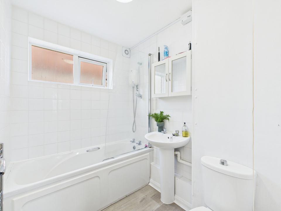 1 bed apartment for sale in Gorringes Brook, Horsham - Property Image 8