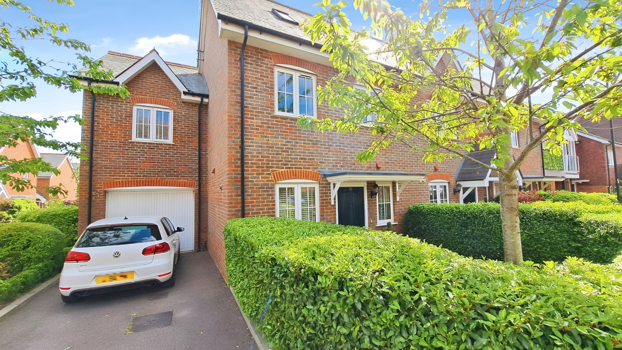 4 bed semi-detached house for sale in Cook Way, Broadbridge Heath - Property Image 1