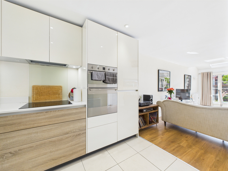 4 bed semi-detached house for sale in Cook Way, Broadbridge Heath  - Property Image 17