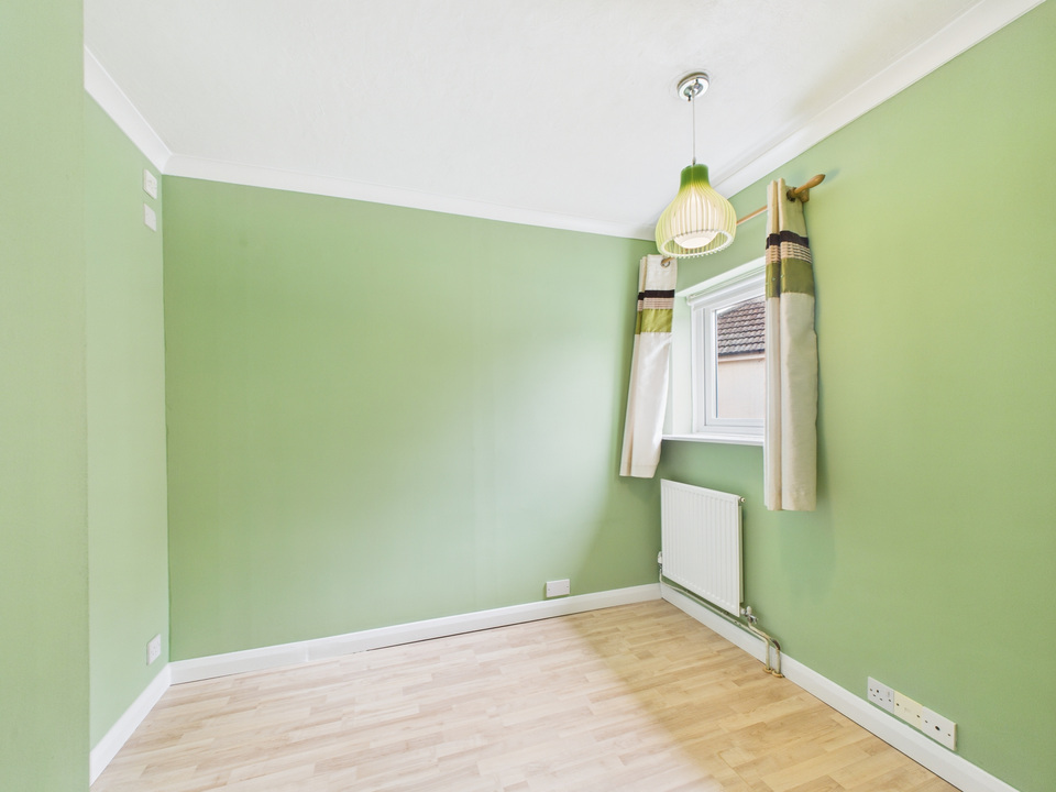 3 bed semi-detached house for sale in Bostock Avenue, Horsham - Property Image 14