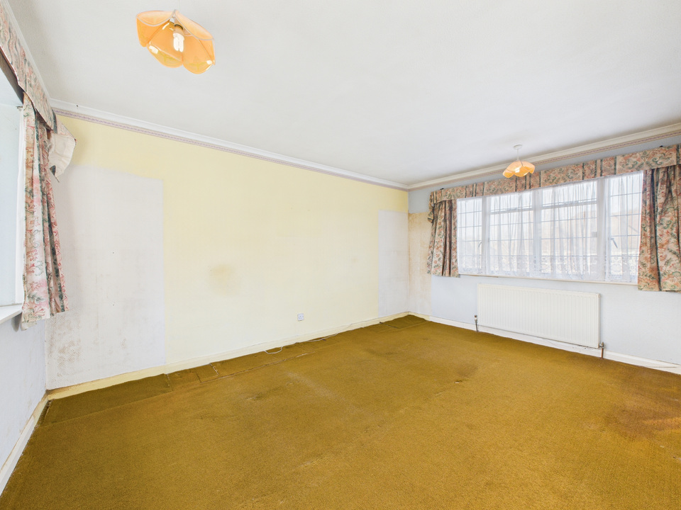 3 bed detached house for sale in Pollards Drive, Horsham - Property Image 7