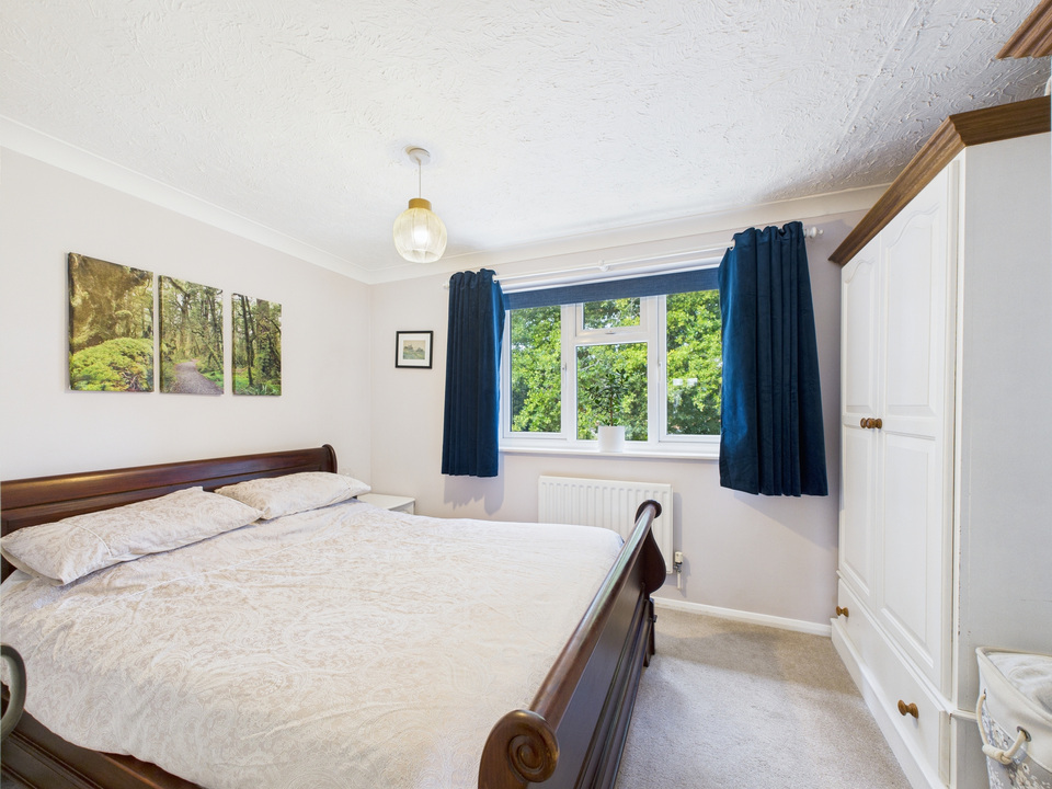 2 bed semi-detached house for sale in Crockhurst, Southwater - Property Image 4