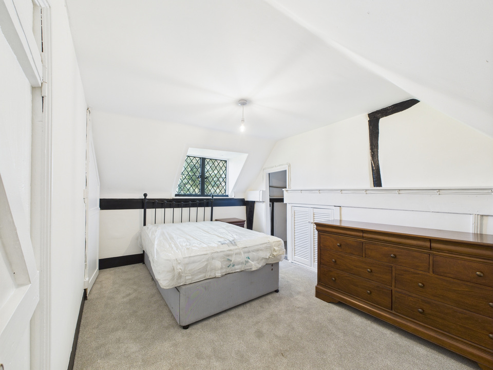 2 bed barn conversion for sale in Wickhurst Lane, Broadbridge Heath - Property Image 5