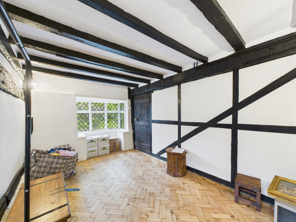 2 bed barn conversion for sale in Wickhurst Lane, Broadbridge Heath - Property Image 14