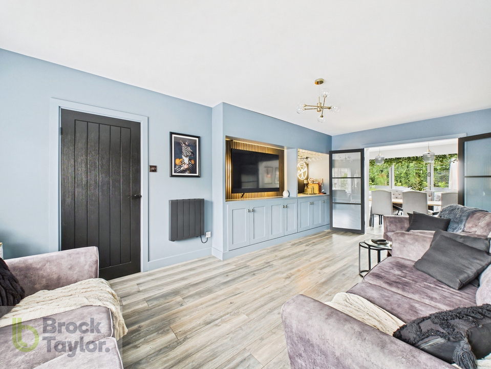 4 bed detached house for sale in Covert Mead, Handcross - Property Image 6