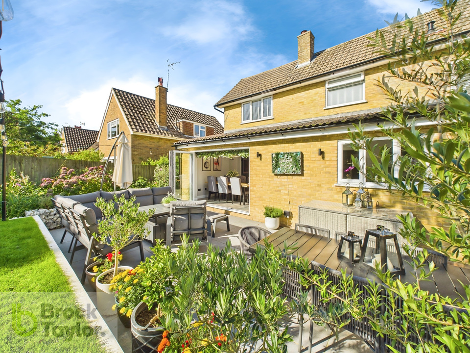 4 bed detached house for sale in Covert Mead, Handcross - Property Image 12