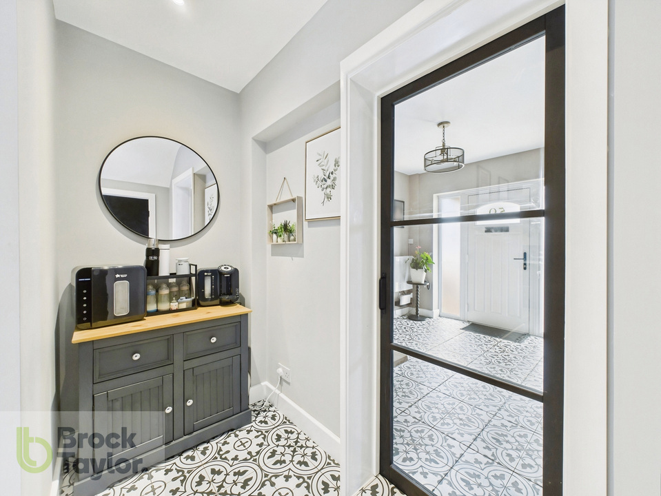 4 bed detached house for sale in Covert Mead, Handcross - Property Image 15