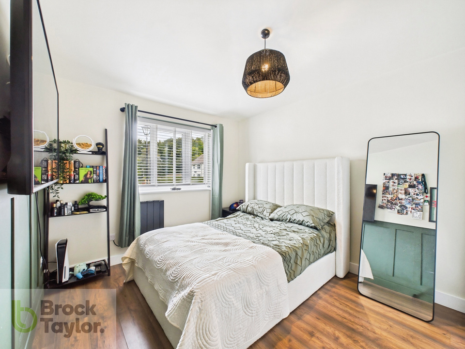 4 bed detached house for sale in Covert Mead, Handcross - Property Image 17