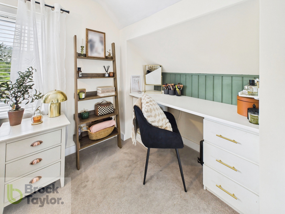 4 bed detached house for sale in Covert Mead, Handcross - Property Image 22