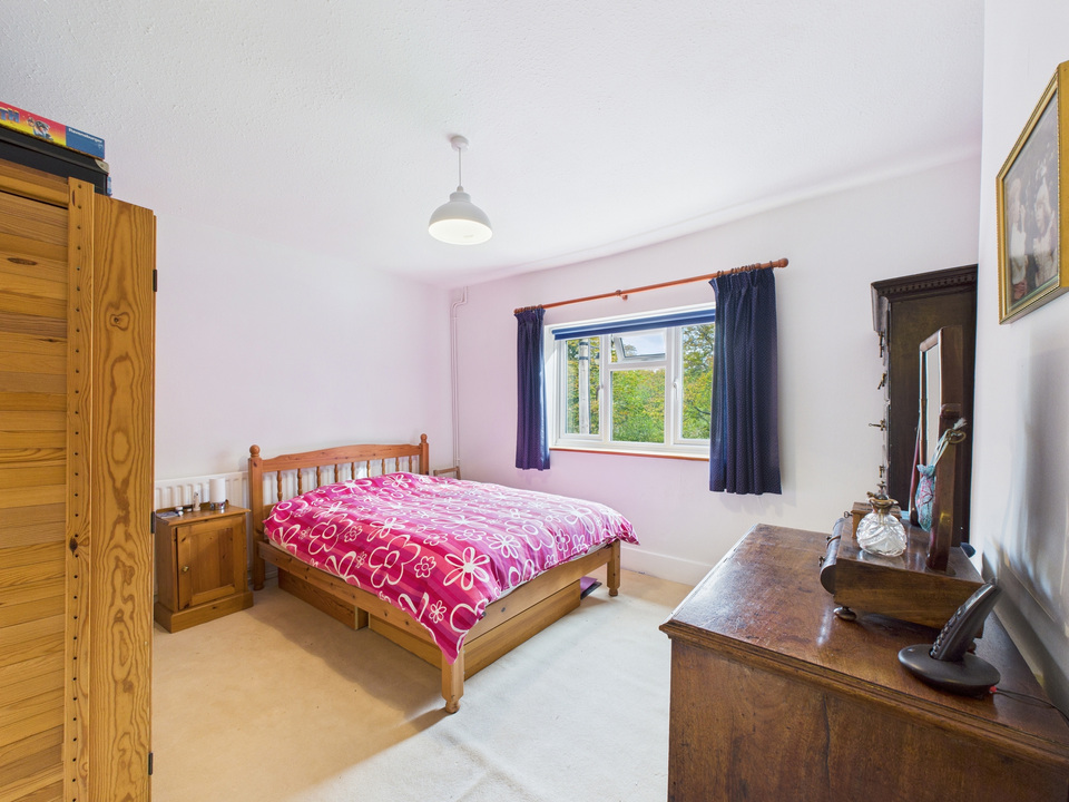 3 bed semi-detached house for sale in Hayes Lane, Slinfold  - Property Image 5