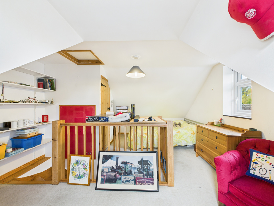 3 bed semi-detached house for sale in Hayes Lane, Slinfold  - Property Image 8