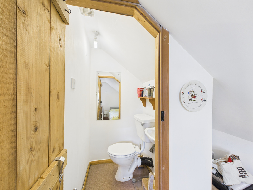 3 bed semi-detached house for sale in Hayes Lane, Slinfold  - Property Image 14
