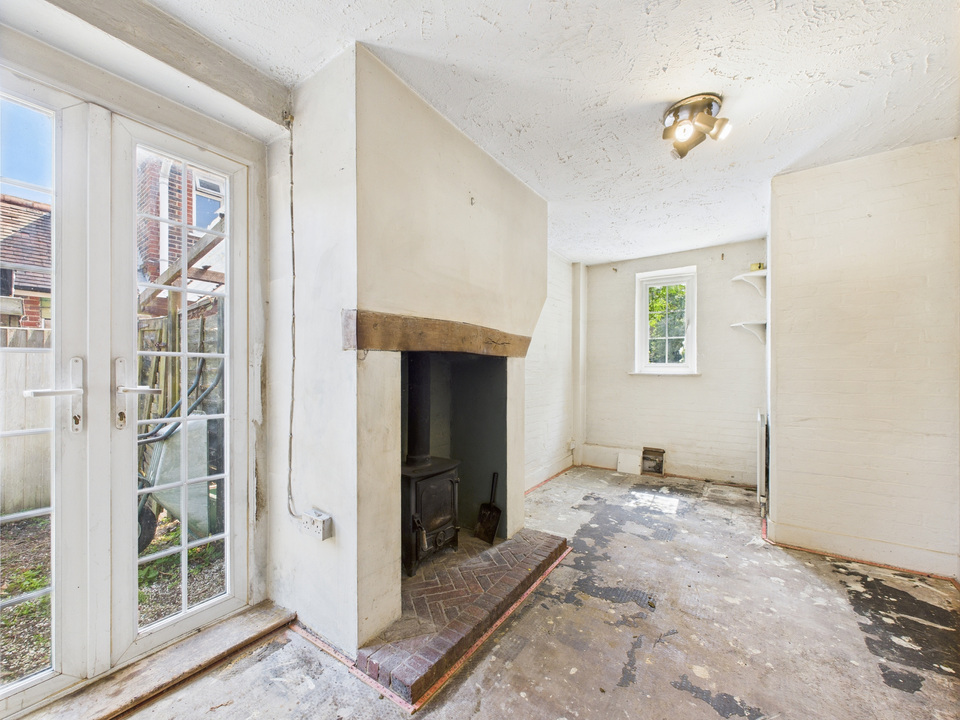 2 bed detached house for sale in Billingshurst Road, Broadbridge Heath, HORSHAM - Property Image 4