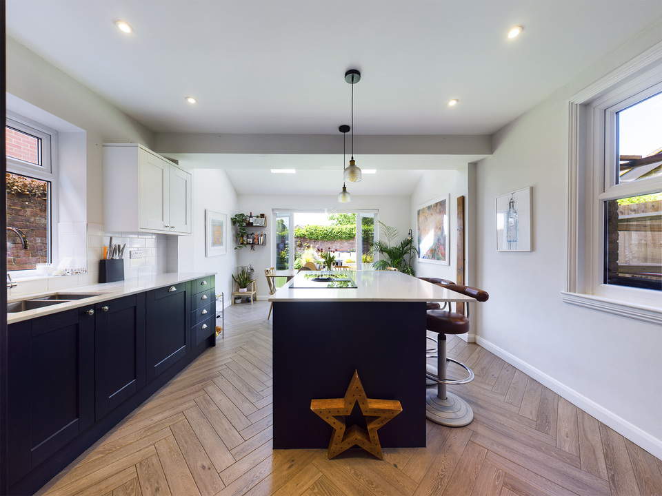 4 bed semi-detached house for sale in Arthur Road, Horsham - Property Image 10