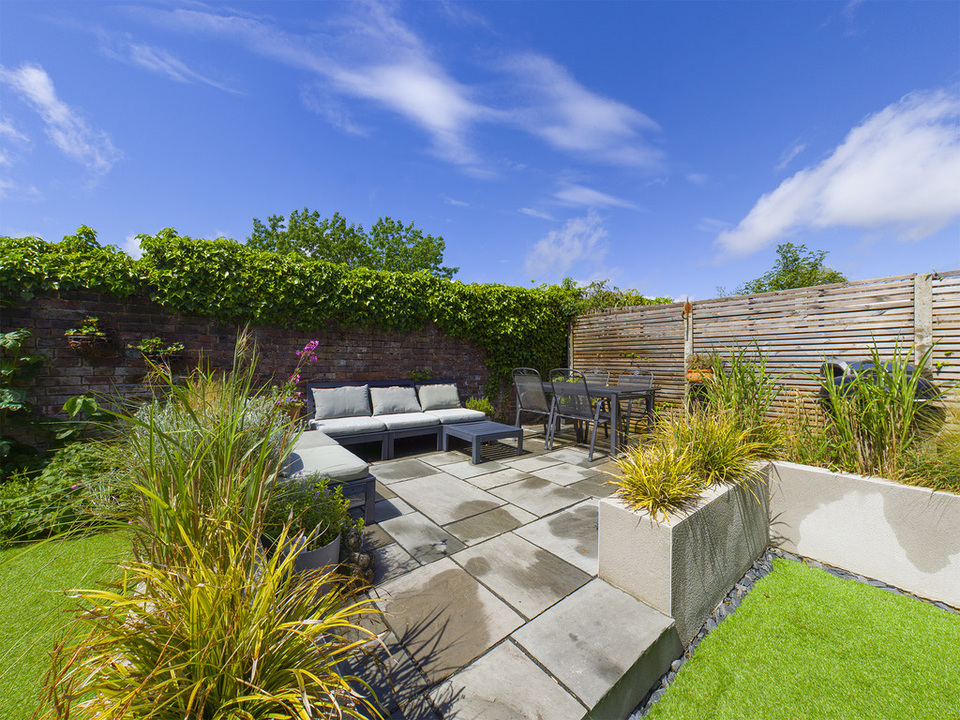 4 bed semi-detached house for sale in Arthur Road, Horsham - Property Image 13