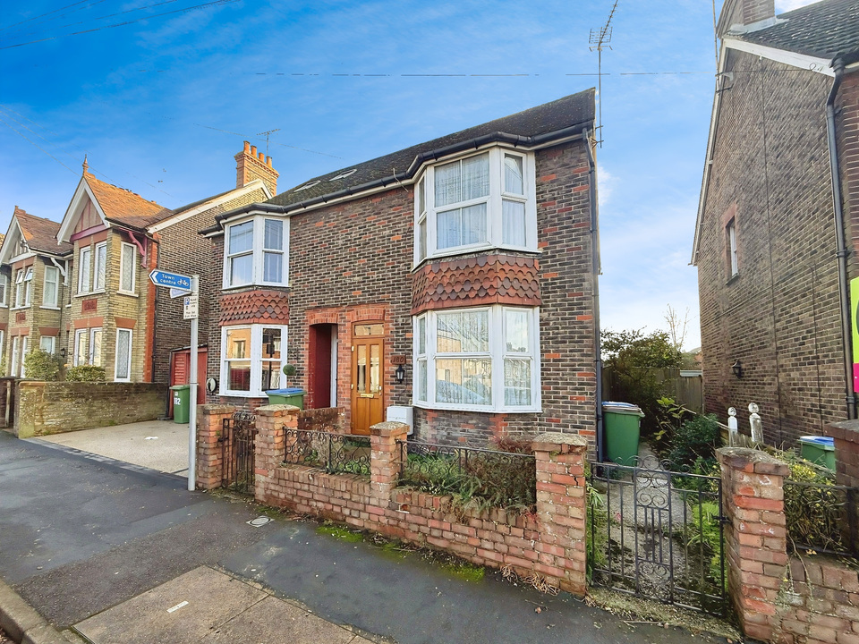 3 bed semi-detached house for sale in New Street, Horsham - Property Image 1