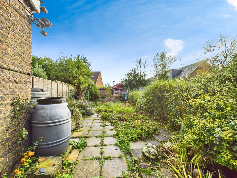 3 bed semi-detached house for sale in New Street, Horsham - Property Image 11