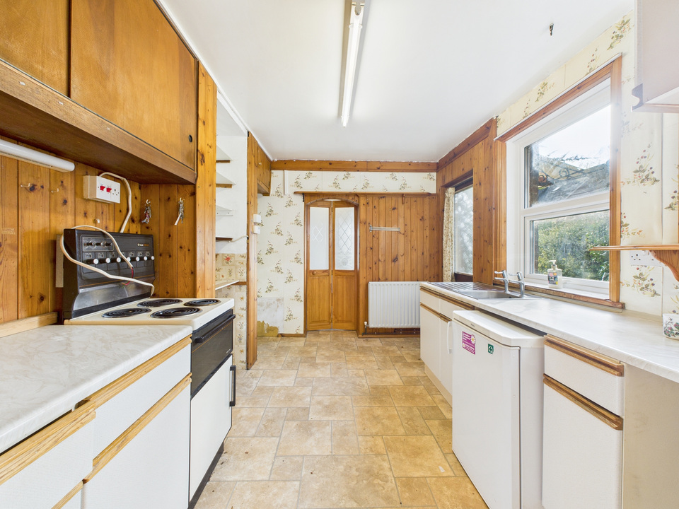 3 bed semi-detached house for sale in New Street, Horsham - Property Image 3