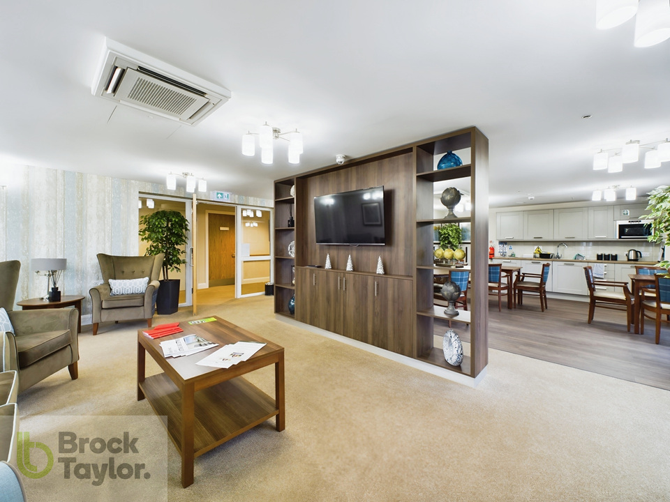 2 bed block of apartments for sale in Birchgrove Road, Horsted Keynes, Haywards Heath  - Property Image 2