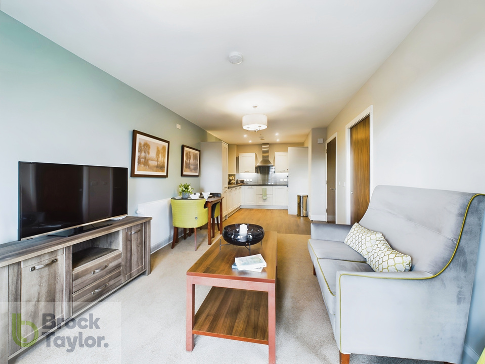 2 bed block of apartments for sale in Birchgrove Road, Horsted Keynes, Haywards Heath  - Property Image 7