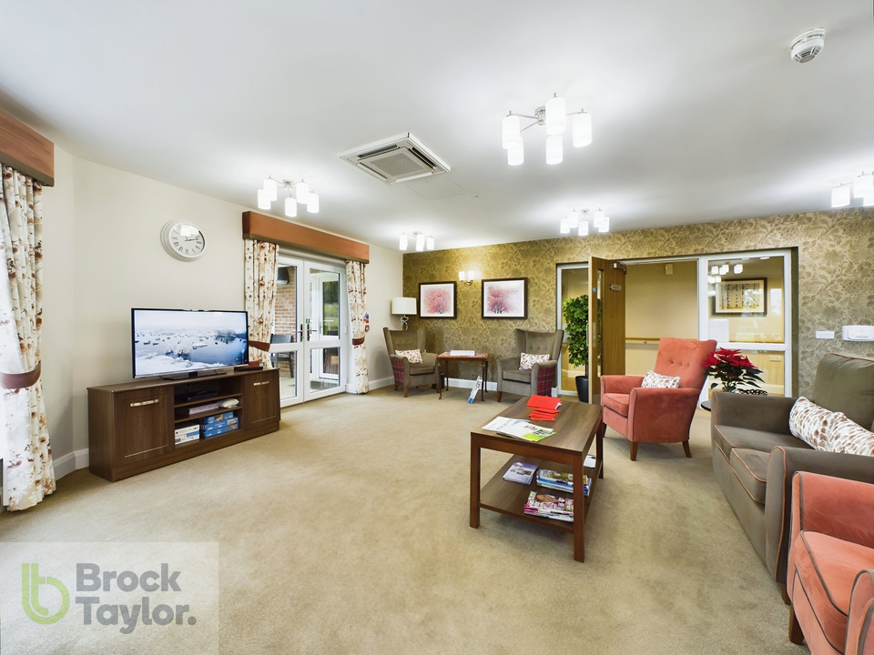 2 bed block of apartments for sale in Birchgrove Road, Horsted Keynes, Haywards Heath  - Property Image 11