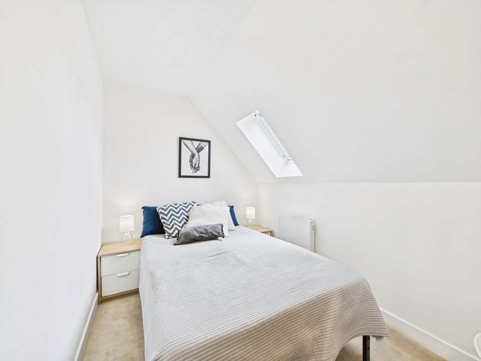 2 bed apartment for sale in Brighton Road, Horsham  - Property Image 7