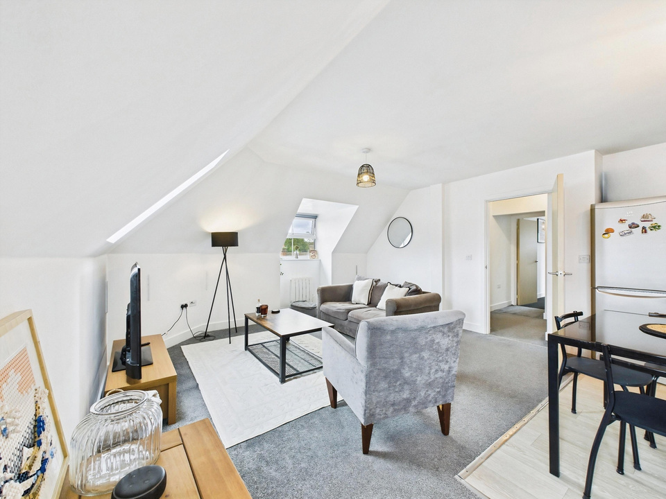 2 bed apartment for sale in Brighton Road, Horsham  - Property Image 14