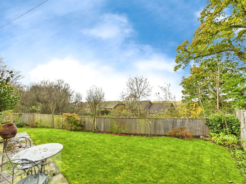 4 bed detached house for sale in Rocky Lane, Haywards Heath - Property Image 11