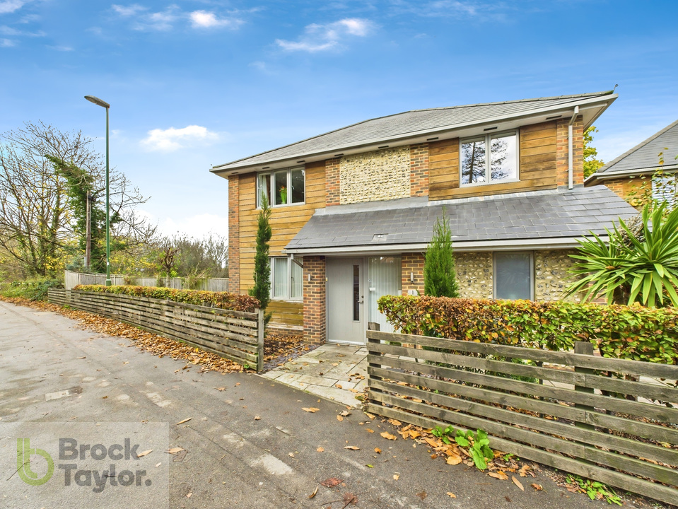 4 bed detached house for sale in Rocky Lane, Haywards Heath - Property Image 1