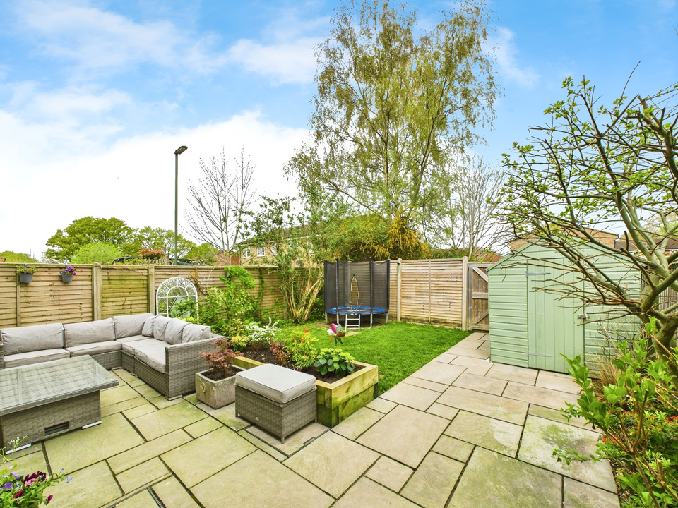3 bed end of terrace house for sale in Somergate, Horsham  - Property Image 10