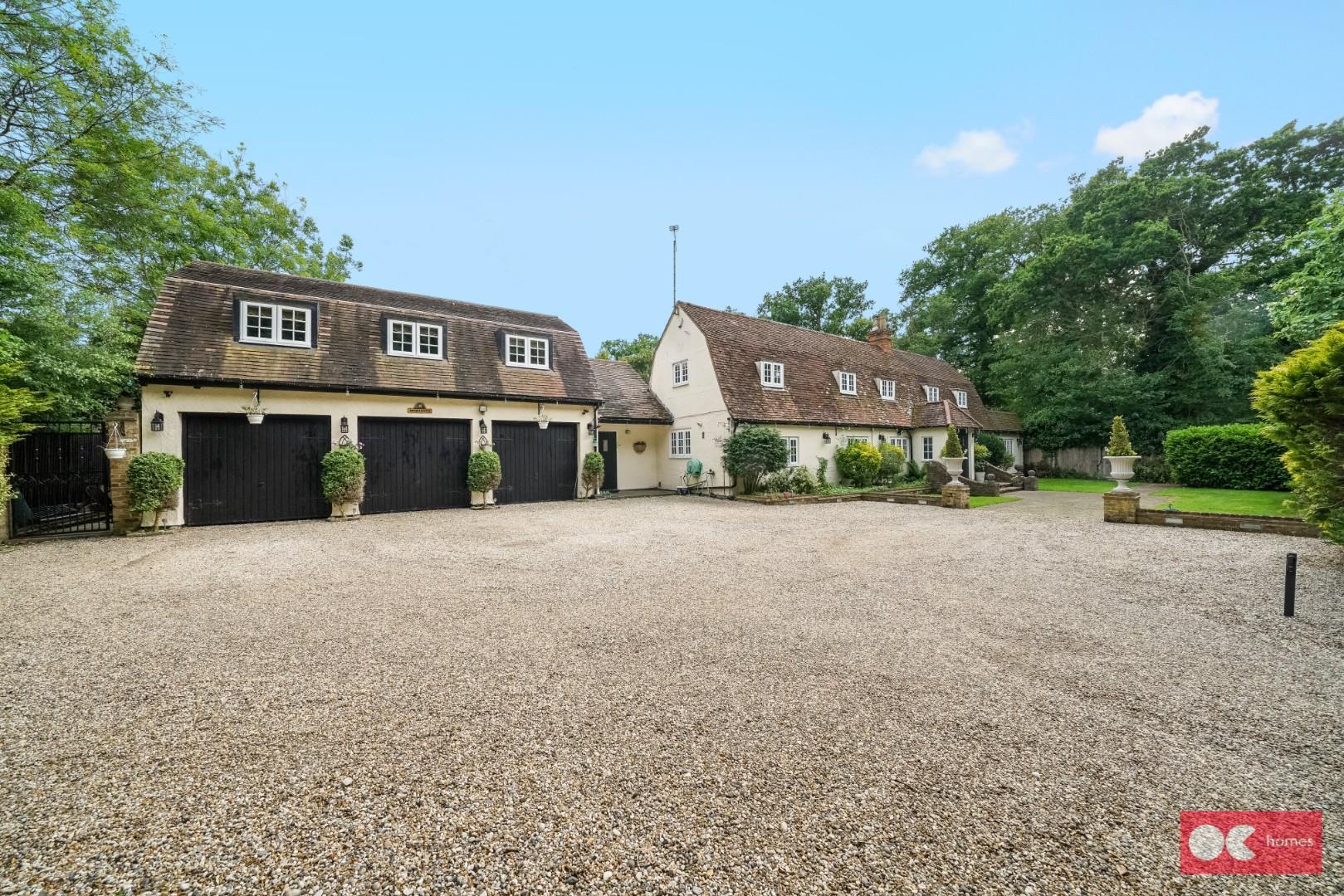 6 bed detached house for sale in Longwood, Harlow  - Property Image 35