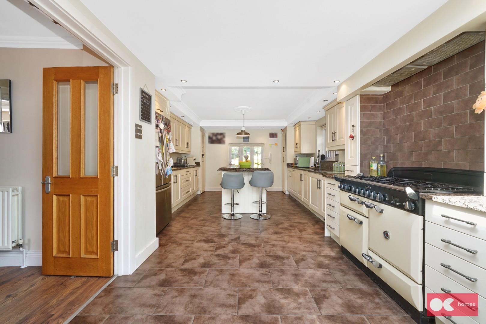 6 bed detached house for sale in Longwood, Harlow  - Property Image 33