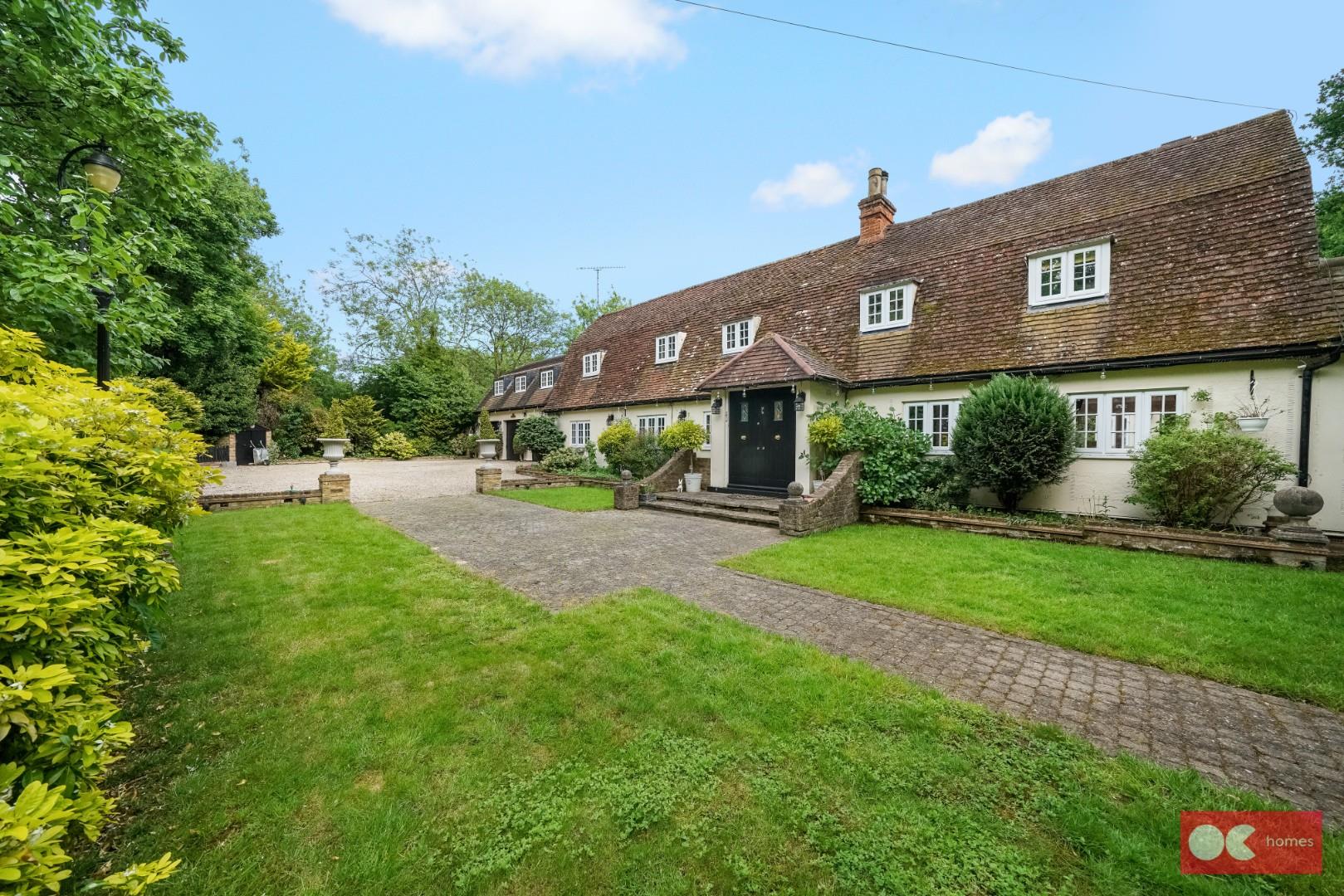 6 bed detached house for sale in Longwood, Harlow  - Property Image 16