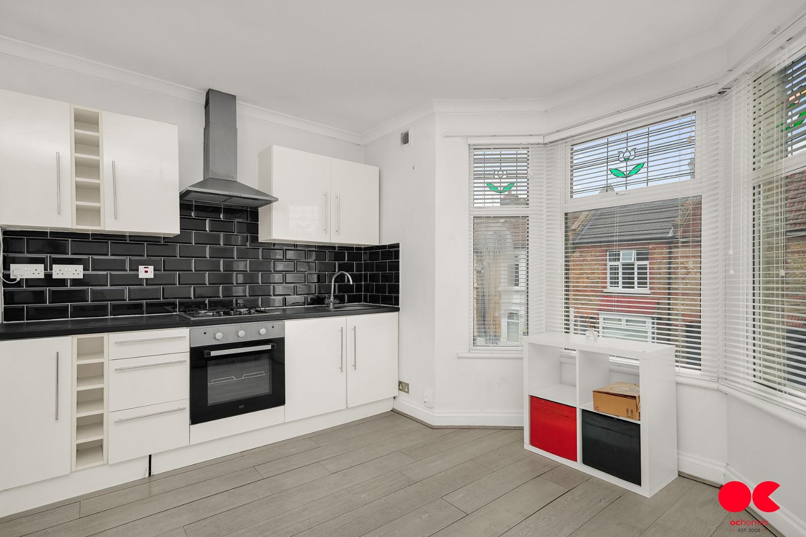 3 bed flat to rent in Ashville Road, London  - Property Image 3