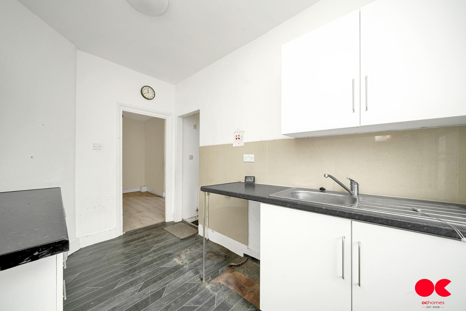 2 bed flat for sale in Murchison Road, Leyton  - Property Image 5