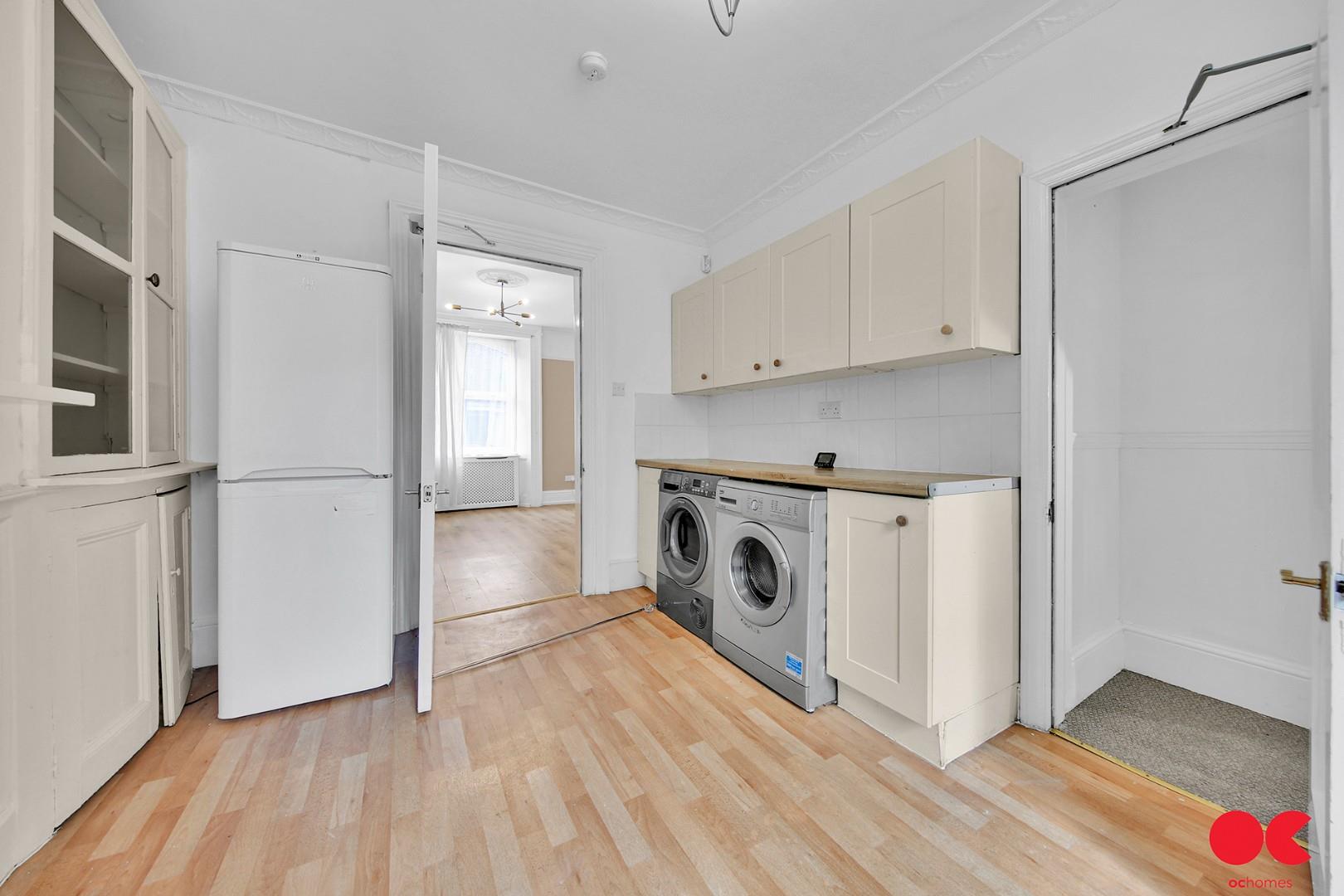 2 bed flat to rent in Bazely Street, London  - Property Image 16