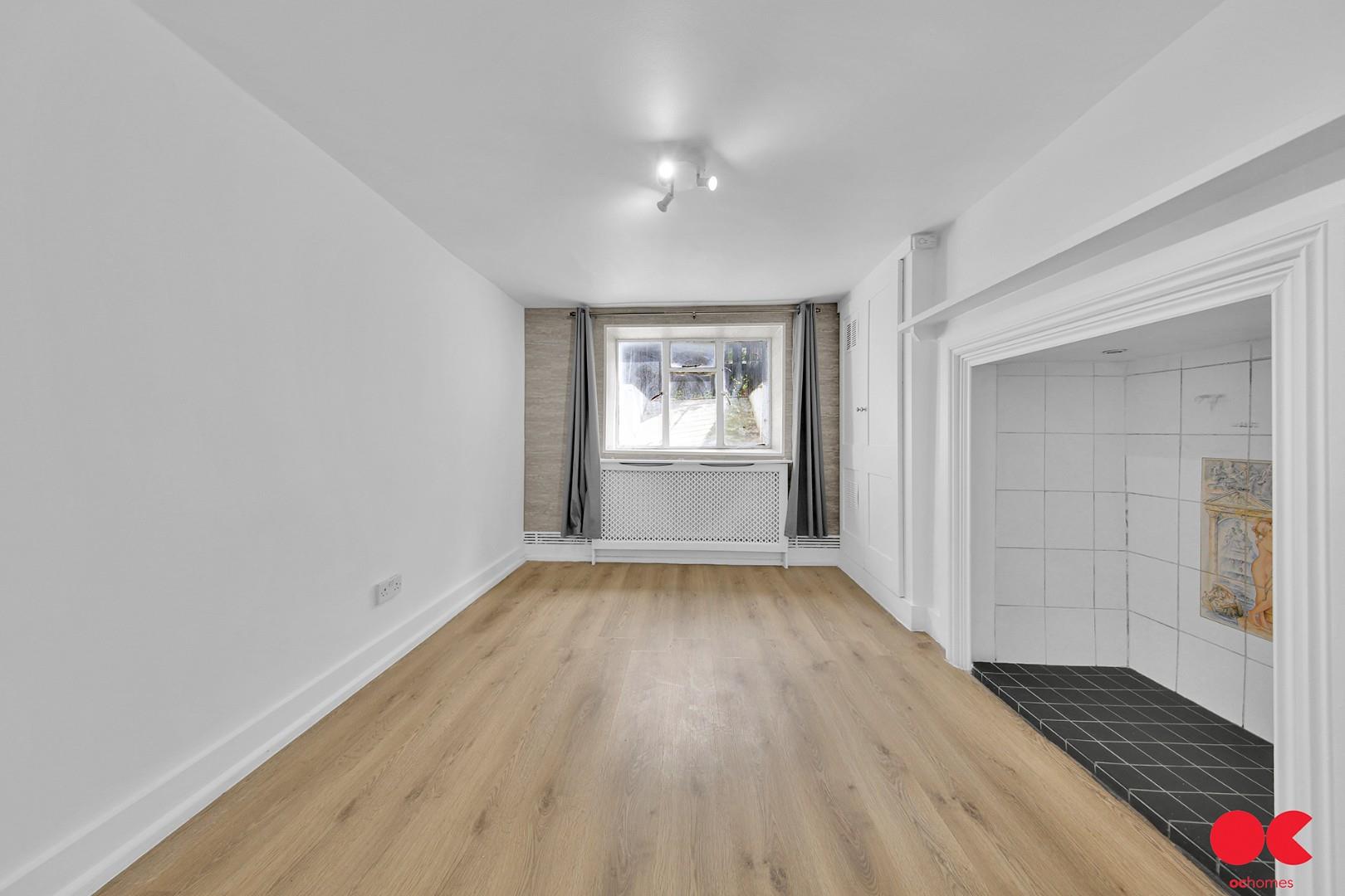 2 bed flat to rent in Bazely Street, London  - Property Image 6