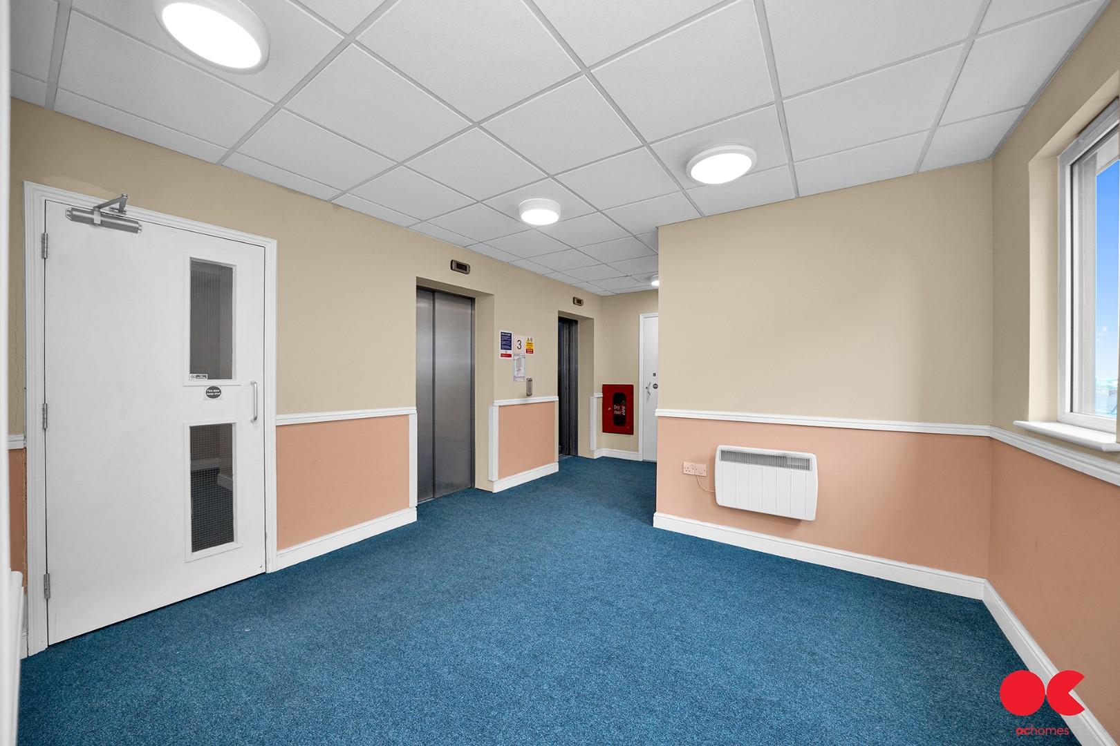 2 bed flat to rent in Eastern Avenue, Gants Hill  - Property Image 13
