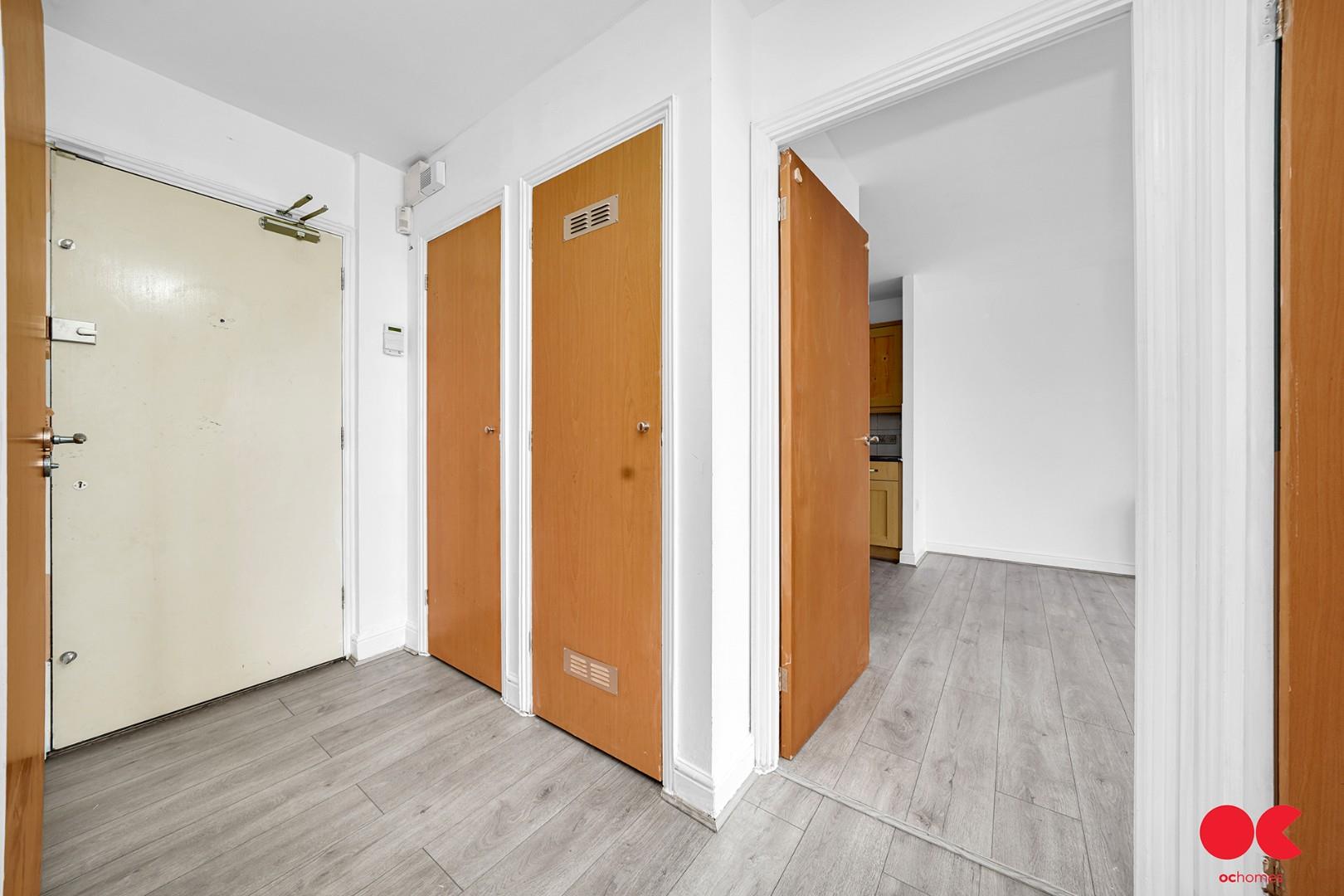 2 bed flat to rent in Eastern Avenue, Gants Hill  - Property Image 8
