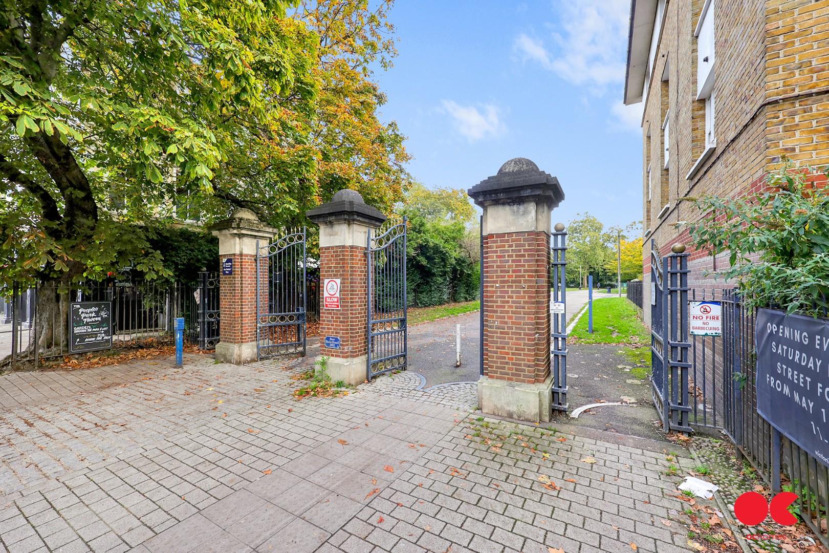 3 bed flat to rent in Gascoyne Road, London  - Property Image 25