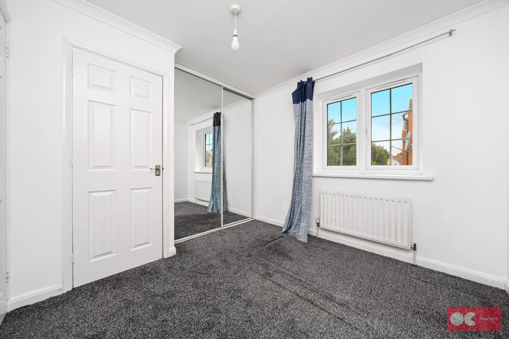 2 bed terraced house to rent in Heathfield Park Drive, Chadwell Heath  - Property Image 15