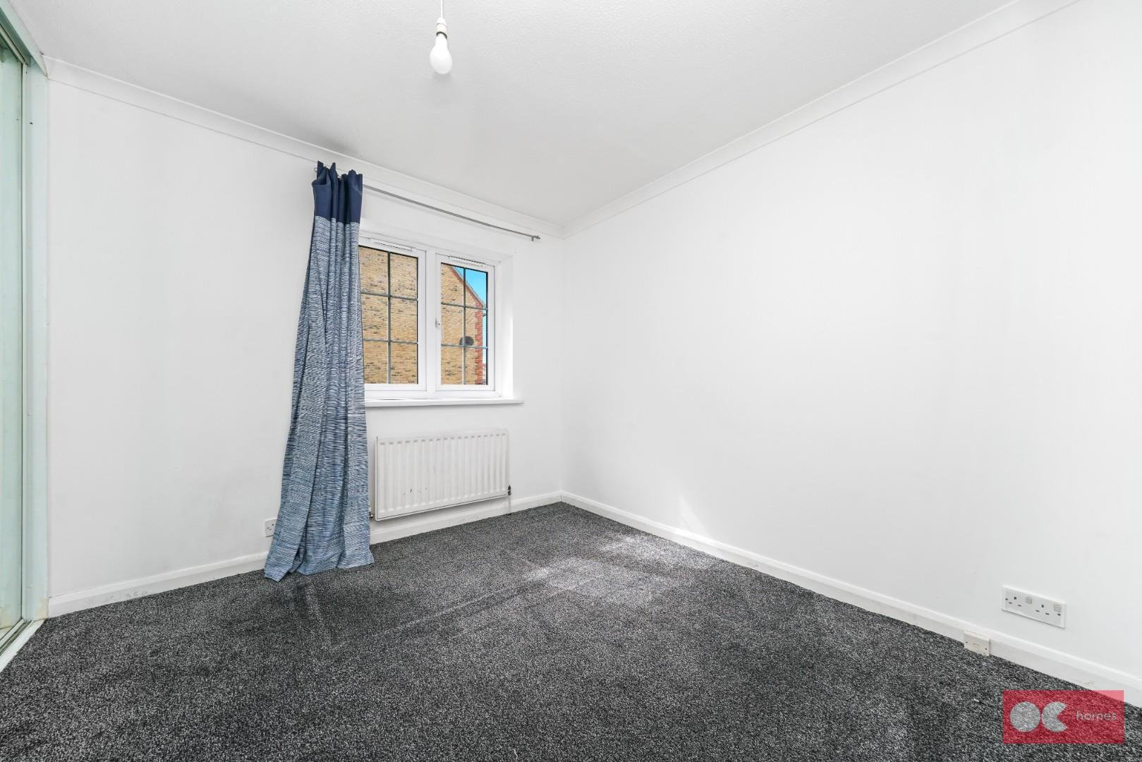 2 bed terraced house to rent in Heathfield Park Drive, Chadwell Heath  - Property Image 14