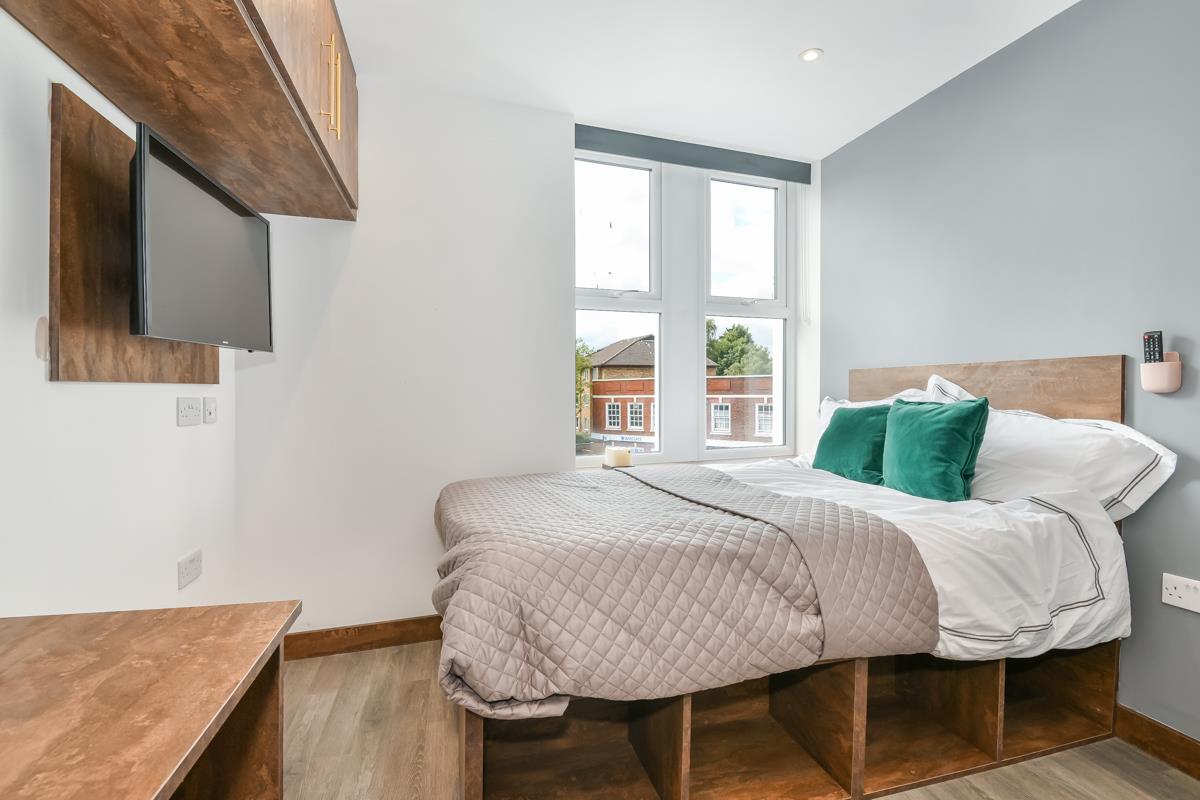House share to rent in George Lane, London - Property Image 1